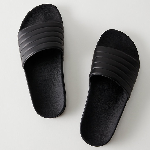 Aritzia Shoes - Aritzia TNA The Perfect Slide